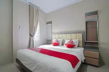 Hotel Oyo 91681 Raysa Homestay