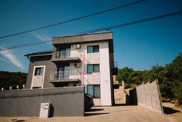 펜션 Dream House Apartments