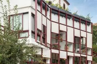 ホテル Auberge Hiribarren