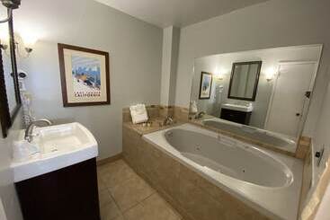 ホテル Heavenly Inn Lake Tahoe