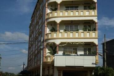 بنسيون Lux Guesthouse