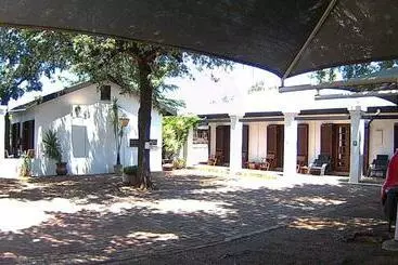 Pension Kuru Kuru Guesthouse