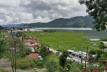 Majatalo Nirvana Guesthouse And Restaurant