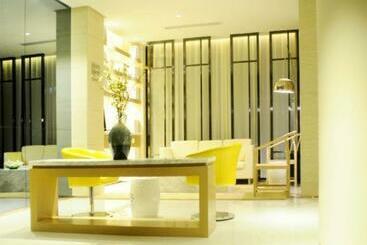 בית מלון כפרי Jinjiang Inn Select Wuhan Tianhe Airport Branch