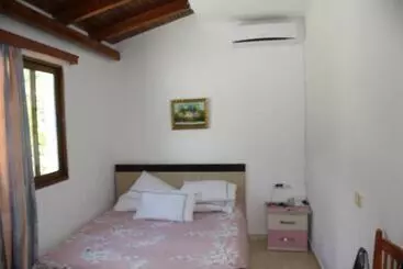 پانسیون Benardo Guesthouse
