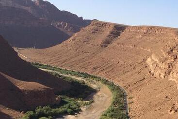 Pension (Hôtel basse catégorie) Gîte D étape Traditionnel Berbère