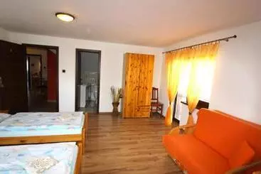 Majatalo Penzion Saty