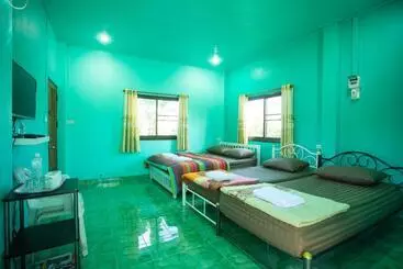 Lomakeskus บ้านเขาค้อริมธาร