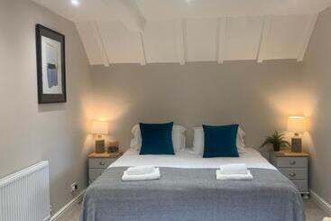 הוסטל The Boot And Shoe Inn