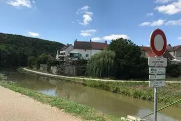 Huoneistohotelli Sous Le Cerisier