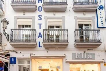 Hostal Luna De Nerja