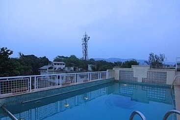 בית מלון כפרי The Metropole