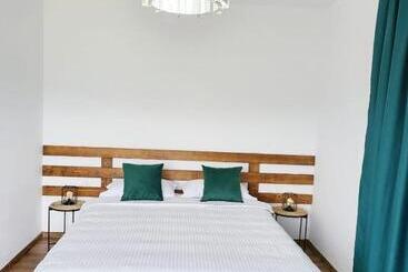 بنسيون Complex Dealu  Frumos