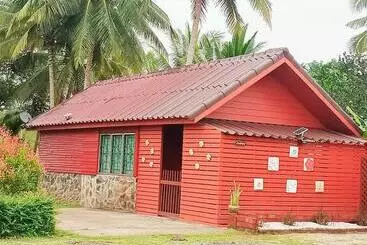 Bed and Breakfast บ้านไร่ภูวังน้ำ