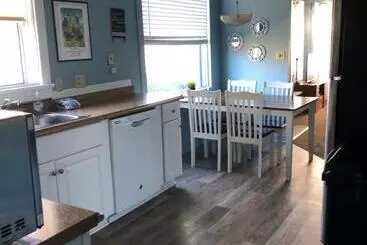 Hotelli Guesthouse Cannon Beach