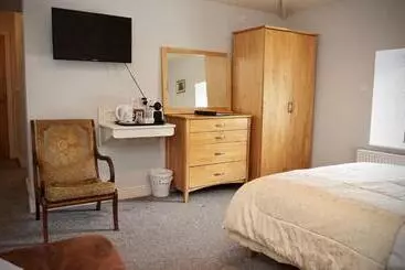 Bed and Breakfast Cartron House