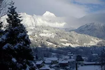 ベッドアンドブレックファースト Chambres D Hôtes Les Pierres Taillées