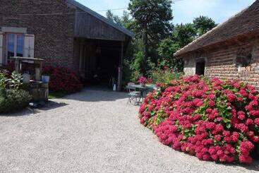 مبيت وإفطار Chezlesgoyp