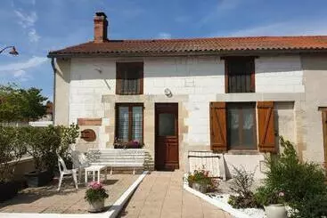 ベッドアンドブレックファースト Cour La Dame Chez Béatris Et Christophe Janson