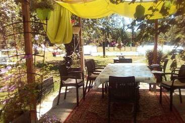 민박 La Longère Des Gillettes