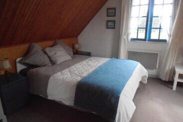 ペンション La Clôture