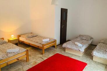 بنسيون Penzión Music