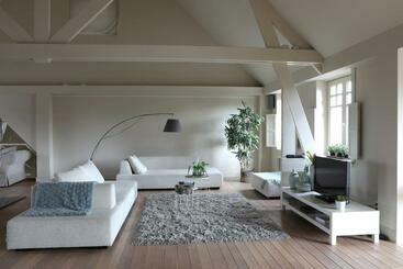 פנסיון The Loft