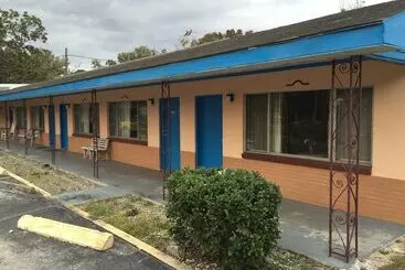 Cadillac Motel Fanning Springs