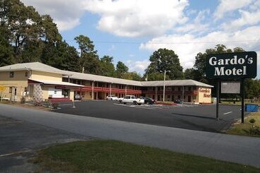 Gardos Motel