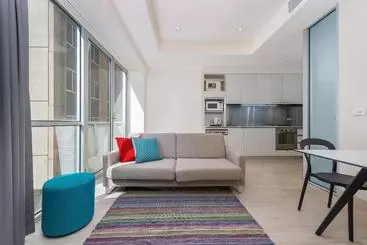 Daire Breakfree On Collins