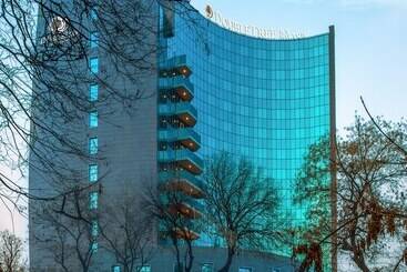 Doubletree By Hilton Hotel Yerevan City Centre