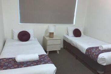 Meridian Alex Beach Apartments