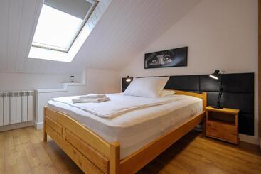 Dworek Różany Hotel & Restauracja