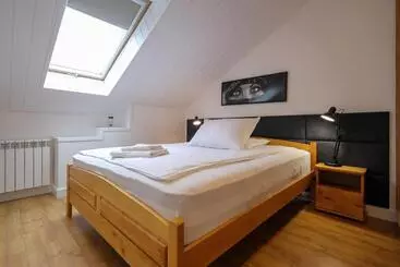 Dworek Różany Hotel & Restauracja