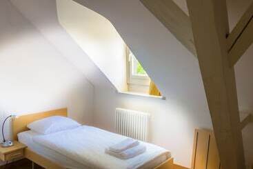 هتل Chateau De Bossey