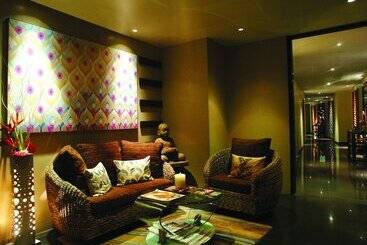 渡假胜地  Aamby Valley City