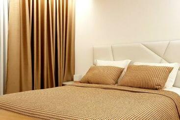 Bed and Breakfast Aroma D