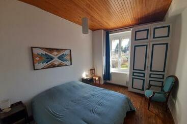 ベッドアンドブレックファースト Avol D Oiseau