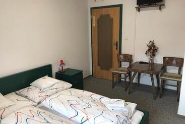 민박 Bendovský Dvůr