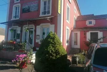 Hotelli De La Gare  Chez Hervé Et Manu