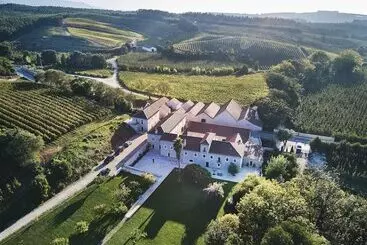 Quinta Do Porto Nogueira By Romana Vini