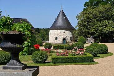 펜션 Le Château D Hauterives