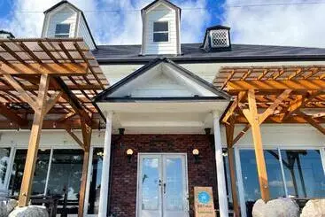 Hostel Biwa Lakeside Cottage B B Dylan