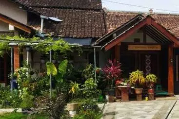 ペンション Borobudur Cluster Homestay Candirejo Syariah