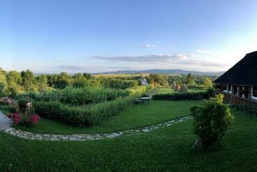 Pensiunea Agroturistica Casa Jucan
