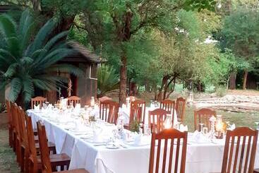 בית מלון כפרי Karongwe Portfolio   Chisomo Safari Camp