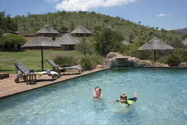 Отель Hannah Game Lodge