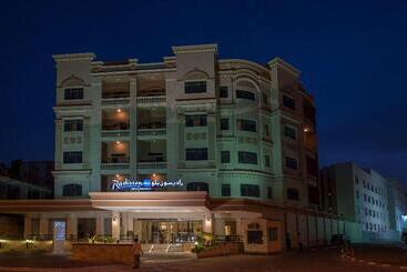 酒店 Radisson Blu  Dhahran