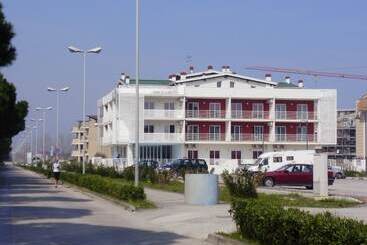 酒店 Residence Rosburgo Sea Resort