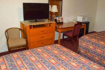 מוטל Relax Inn Bloomsburg